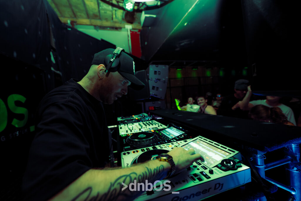 DNBOS---CIRCADIAN---SHOTBYRONDO-74