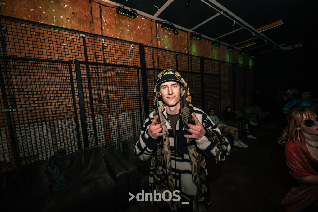 DNBOS---CIRCADIAN---SHOTBYRONDO-99